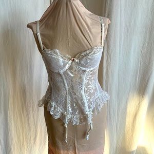 Vintage Bridal Corset White 34B with Removable Straps and Garters